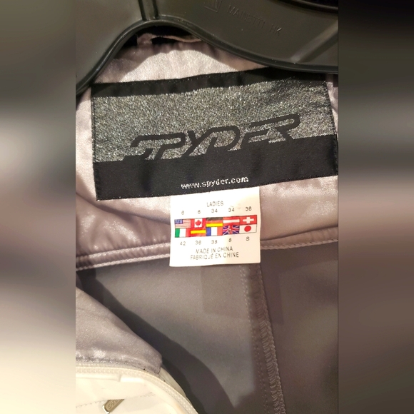 SPYDER - size 6-SKI JACKET - prestige condition - Picture 6 of 9